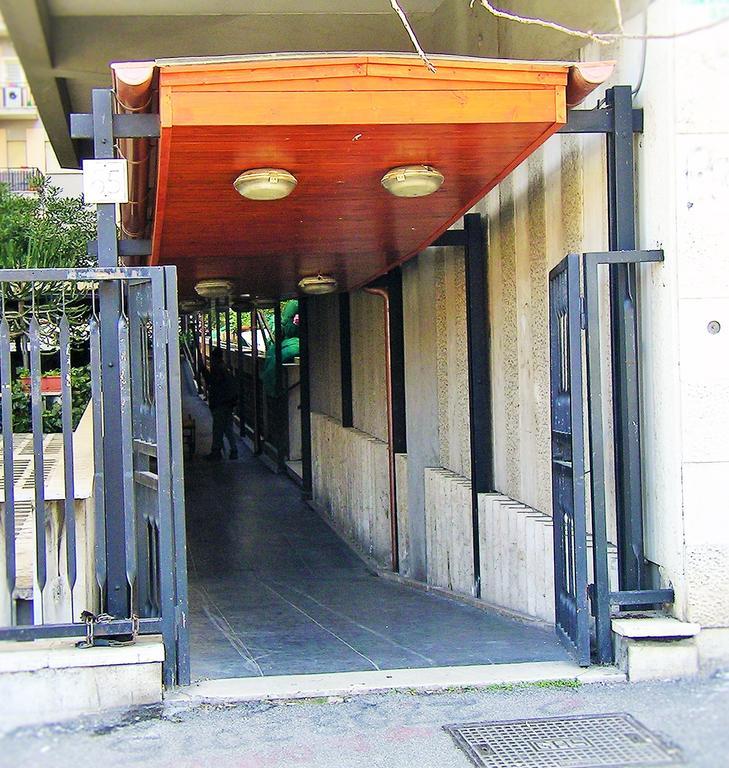 We Love It - Bestbnb Garbatella Rome Luaran gambar